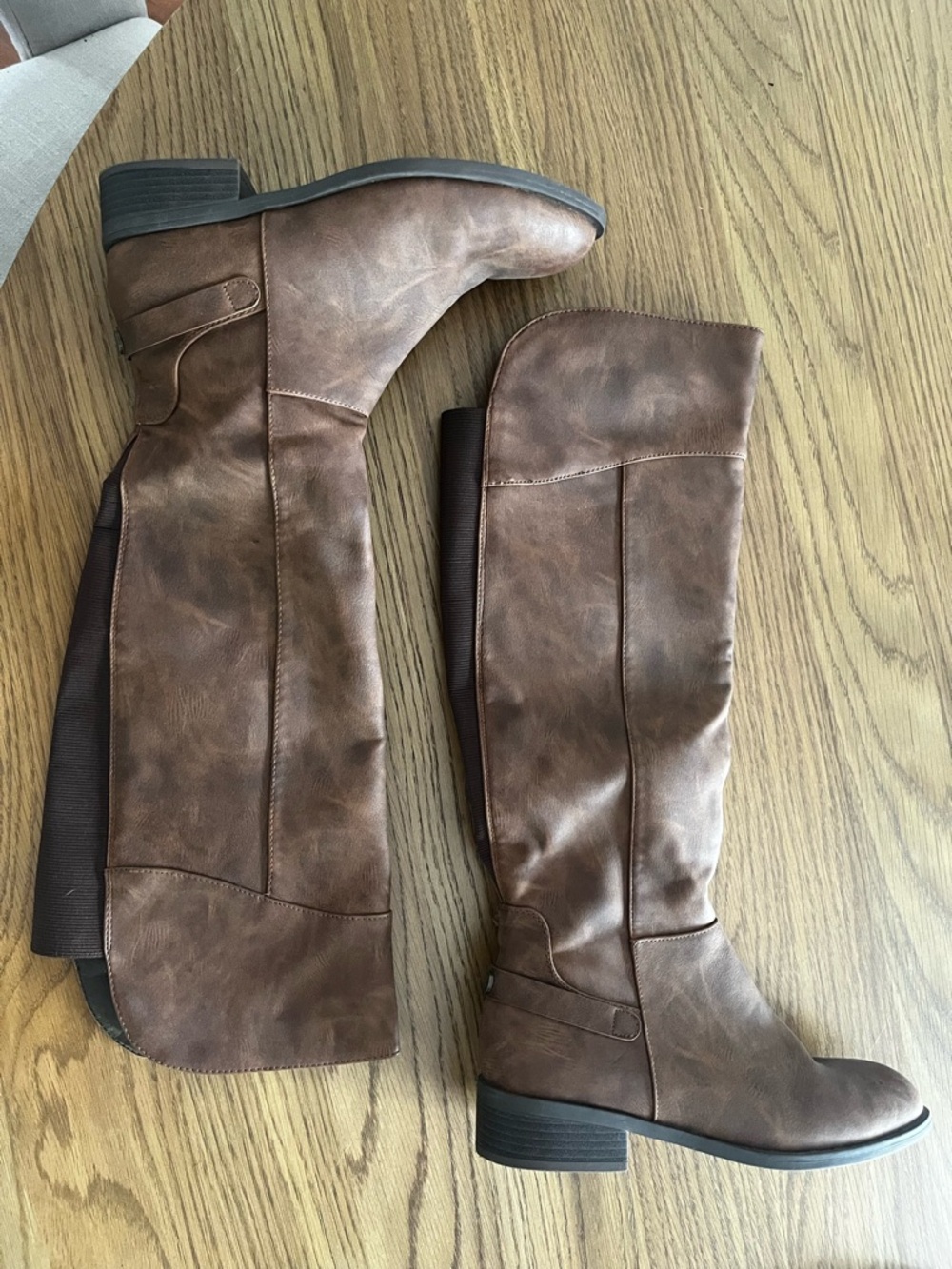 Steve Madden Brown Suede Boots with Dark Brown Insole